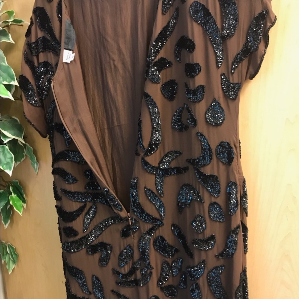 Dress - Picture 4 of 4